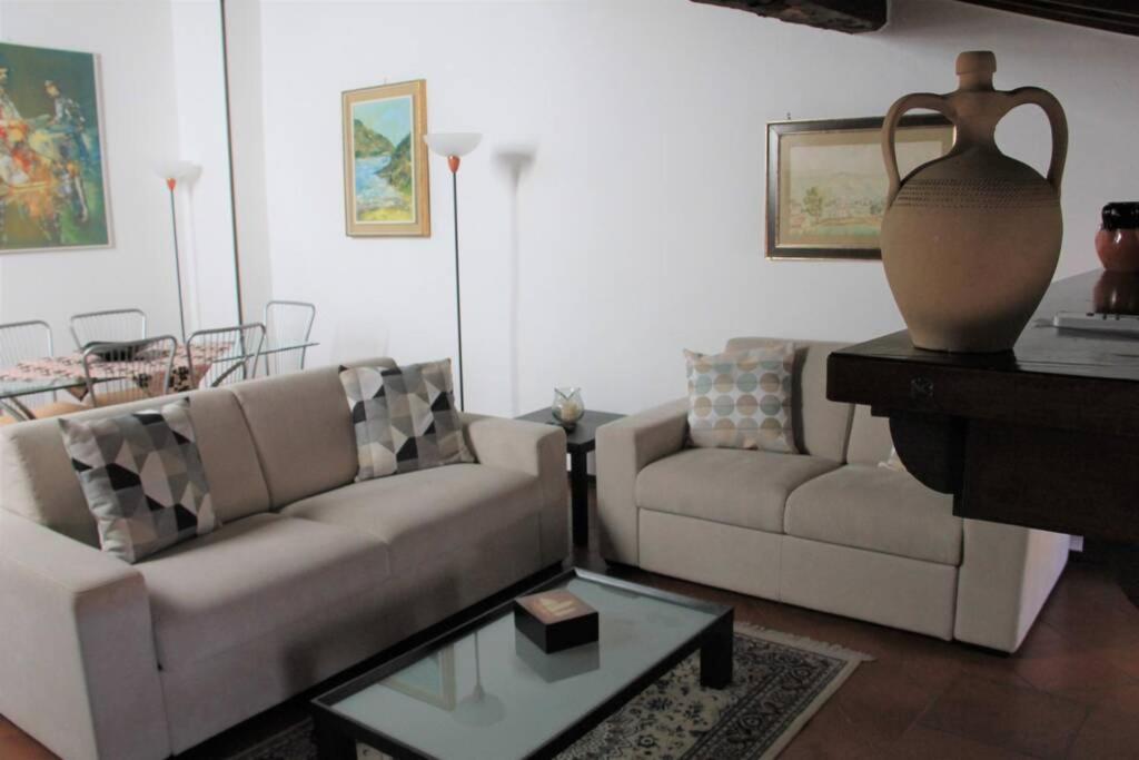 Daisy House: Nice Attic In The Historical Center Salò Exterior foto